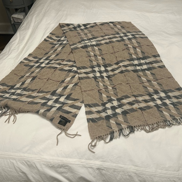 Burberry Cashmere Scarf - Picture 3 of 5